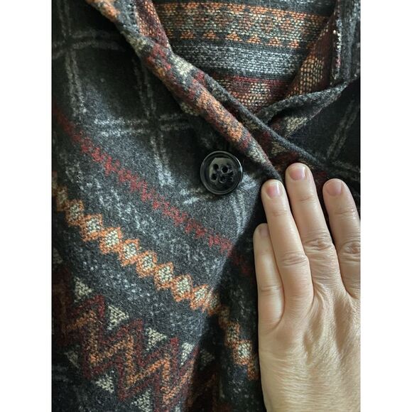 DEMOCRACY Gray Boho Western Pattern 1-Button Wrap Fringe Hooded Vest Sz L - Picture 5 of 12